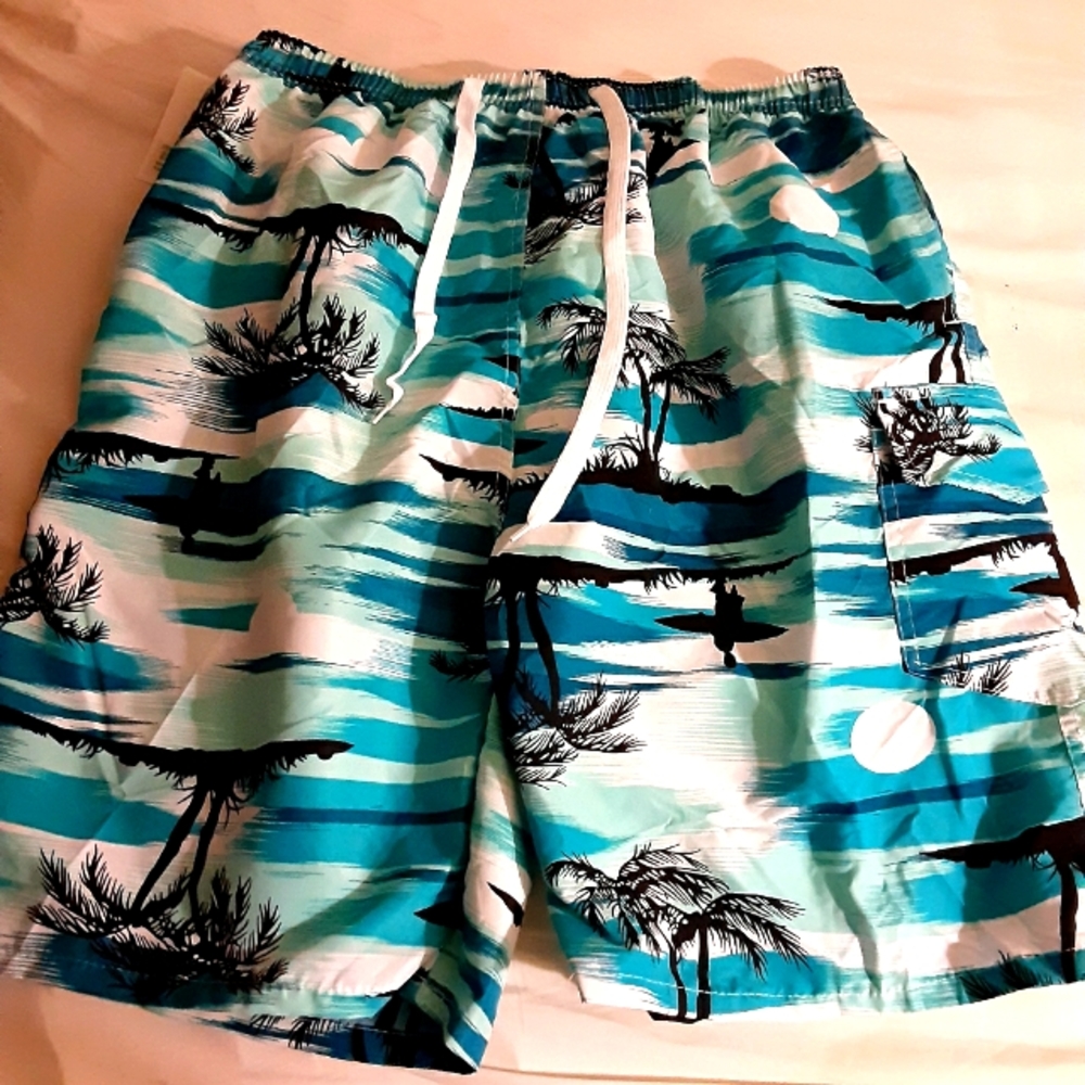 HAWAII pattern swim SHORT IN SIZE XL/2Xl